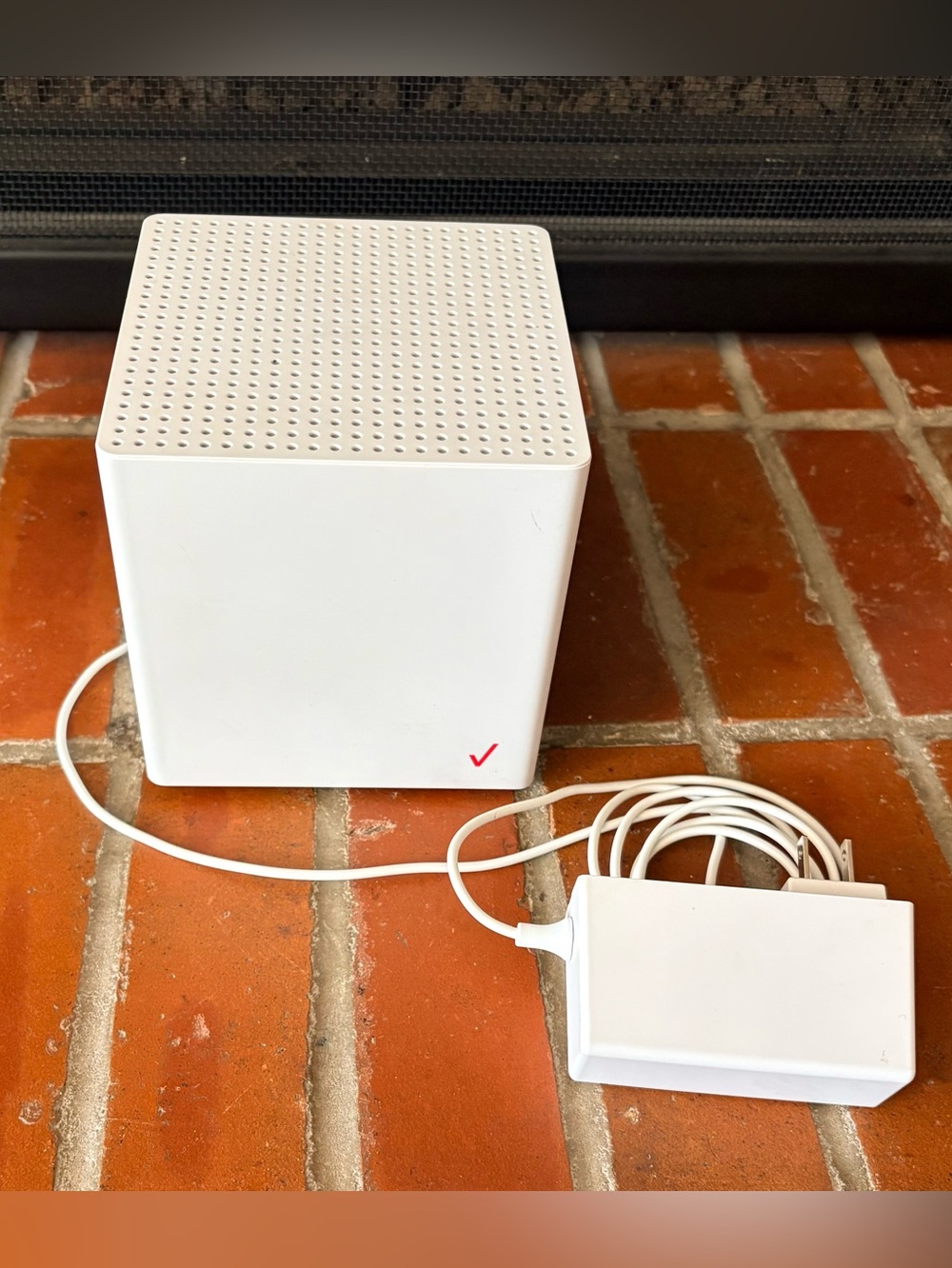 Verizon Internet Gateway Home Router 5G (Model ASK-NCQ1338) in white.